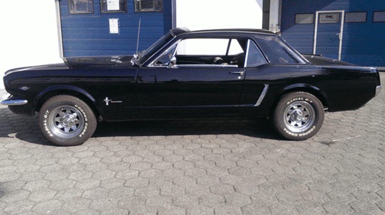 Ford Mustang 1965 Einbaubeispiel von Finsterwalder Elektronik